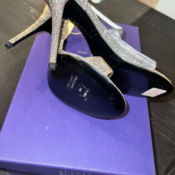 Stuart Weitzman’s ‘Vixen’ Cross Strap Sandals size 7 - Picture 5 of 6